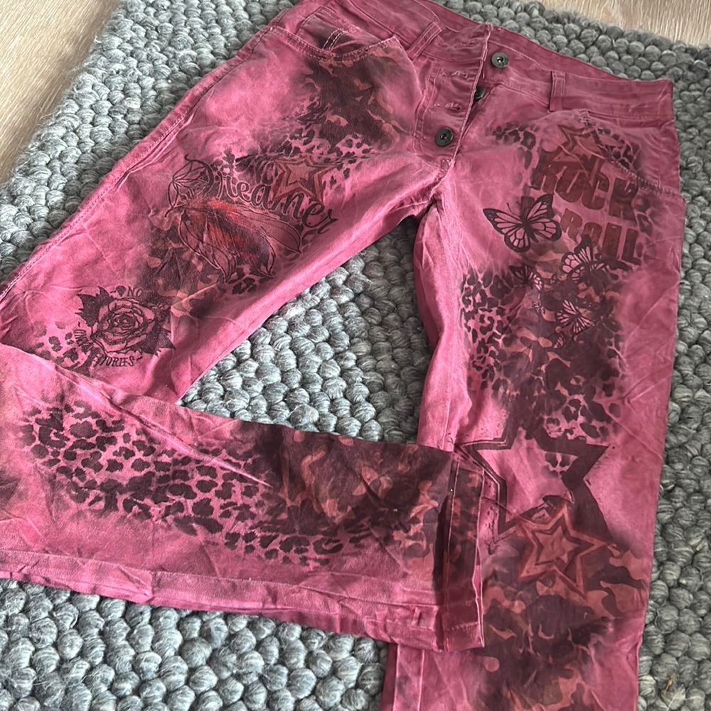 Gigi Moda Made in Italy Red‎ Rockstar Graphic Pant